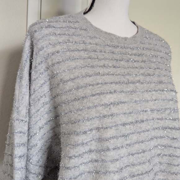 Nordstrom Metallic Stripe sweater, drop shoulder, grey & silver, Women's M - Picture 4 of 16